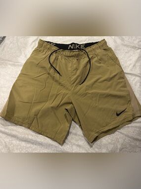 Nike Men's Tan Athletic Shorts